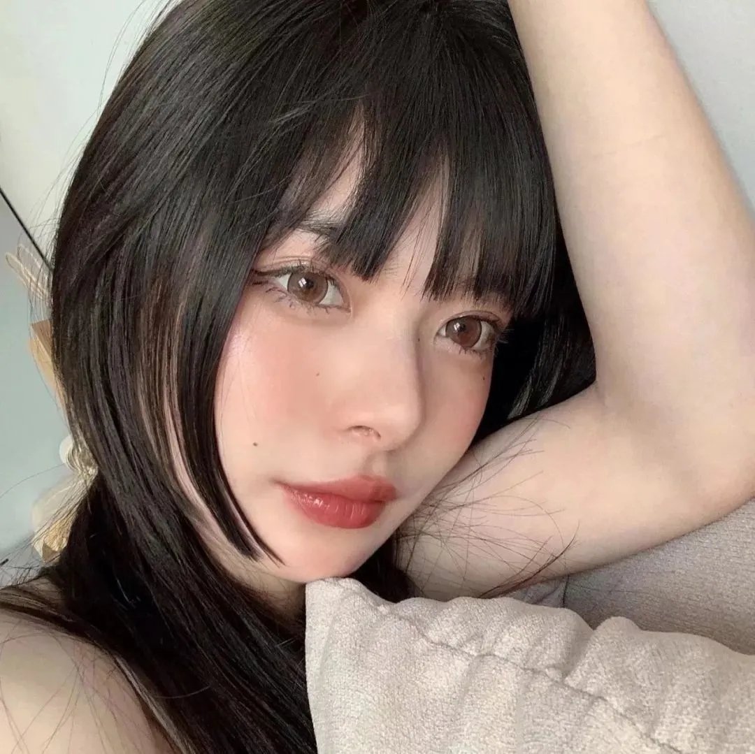 女机械人